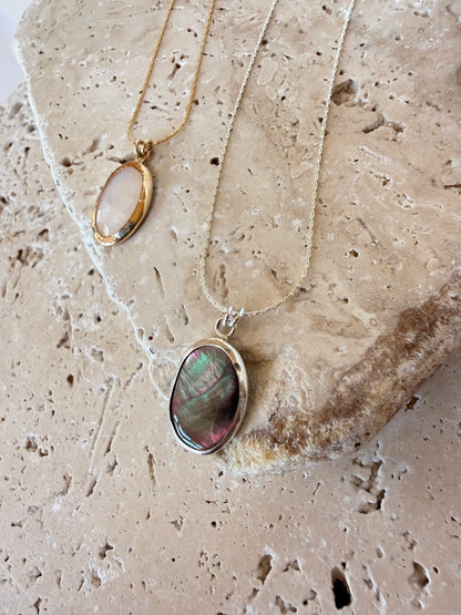 Black Mother of Pearl Oval Necklace