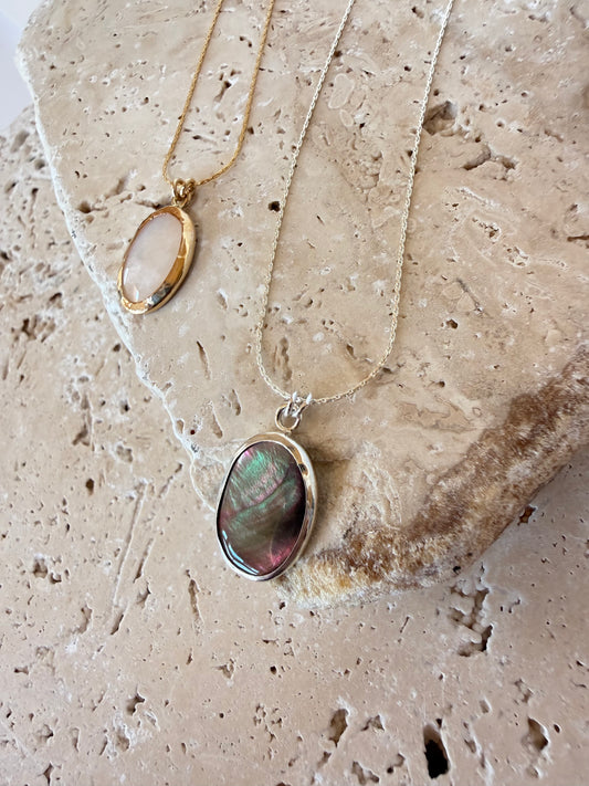 Black Mother of Pearl Oval Necklace